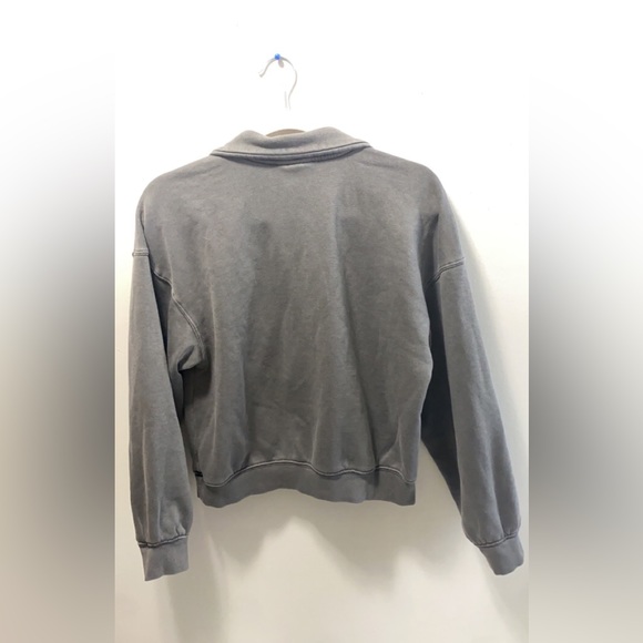 Cropped grey crew neck - Picture 3 of 4
